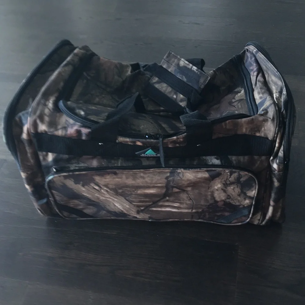 Class 5 Outdoors Large Travel Bag, NWOT